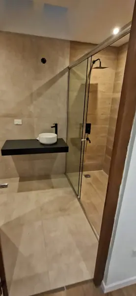 Baño con ducha